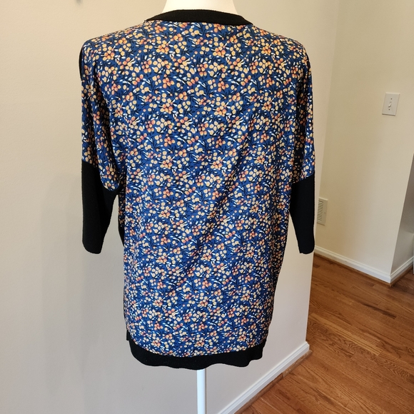 Derek Lam Black Floral Batwing Sweater Top Size XS can fit small easily. - Picture 3 of 6